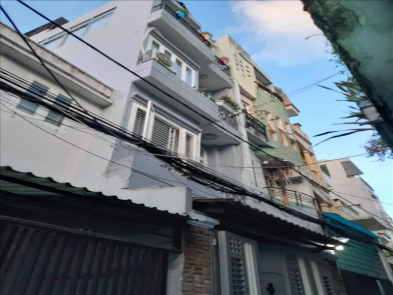 Chính chủ cần bán nhà gắn liền với đất mặt tiền đường Nguyễn Tất Thành