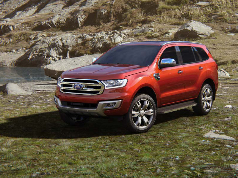 Cần bán Ford XLT màu trắng mua ngày 2810